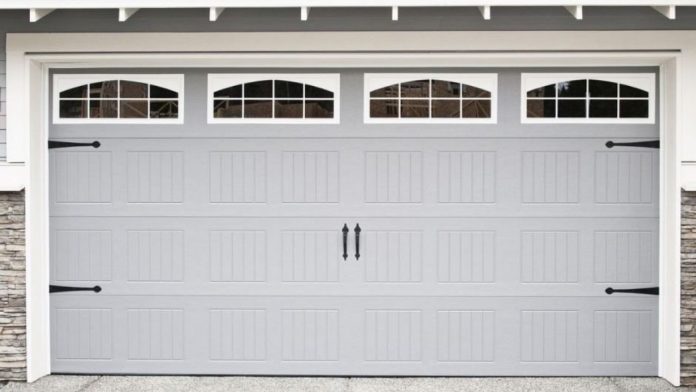 Read signs of when should you replace your garage door - Empire House SD