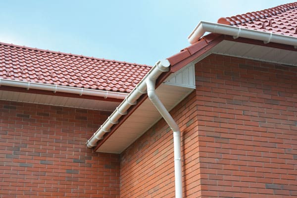 Installing Rain Gutters